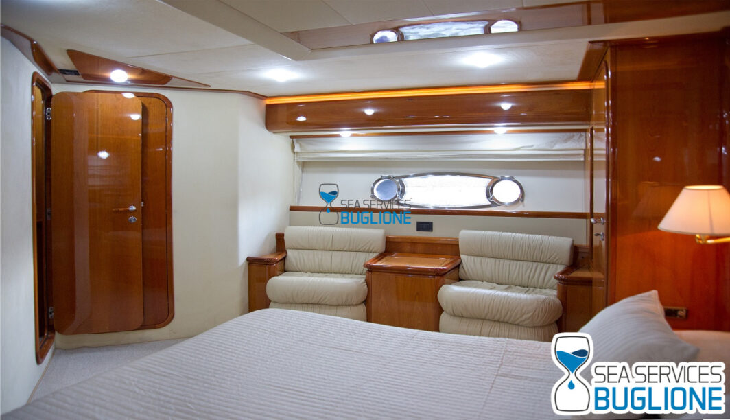 Ferretti 760 Yacht for Charter - immagine 21