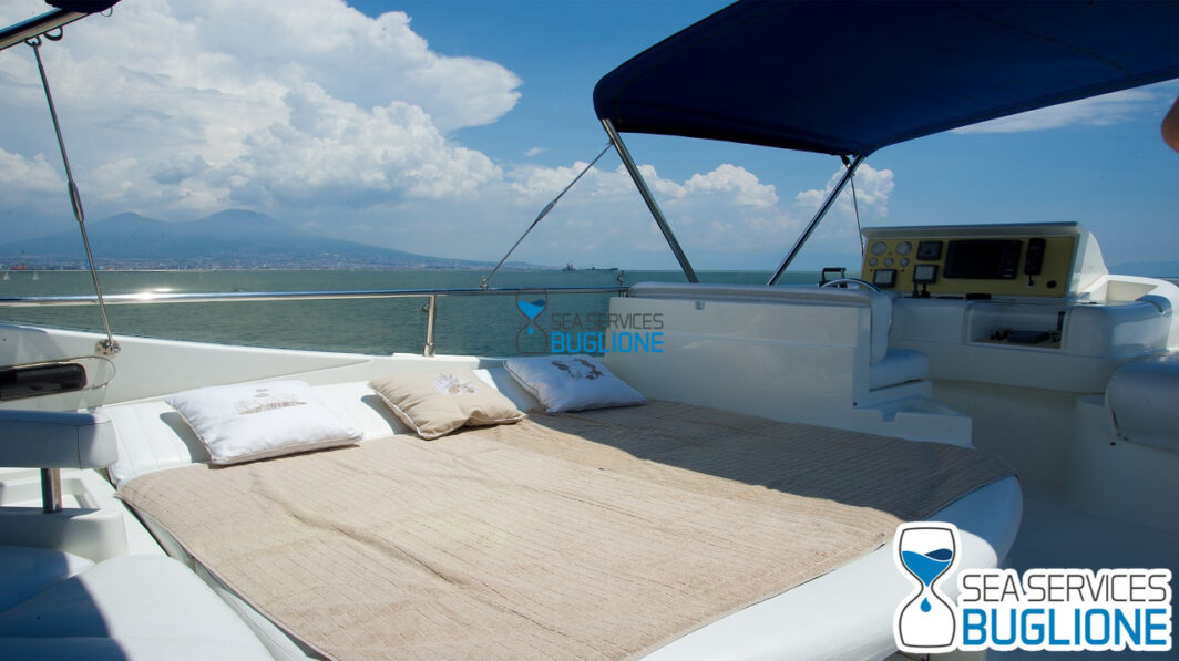 Ferretti 760 Yacht for Charter - immagine 11
