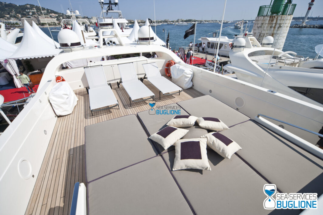 Toby Cerri 102 Yacht For Charter - immagine 4