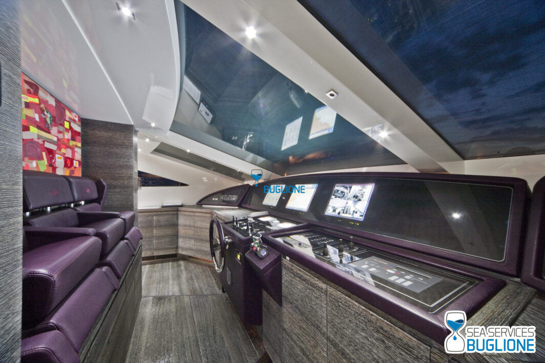 Toby Cerri 102 Yacht For Charter - immagine 9
