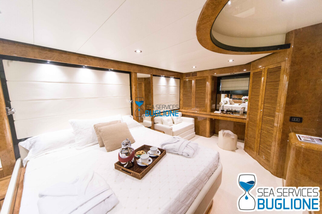 Riva Opera 80 Yacht for Charter - immagine 15