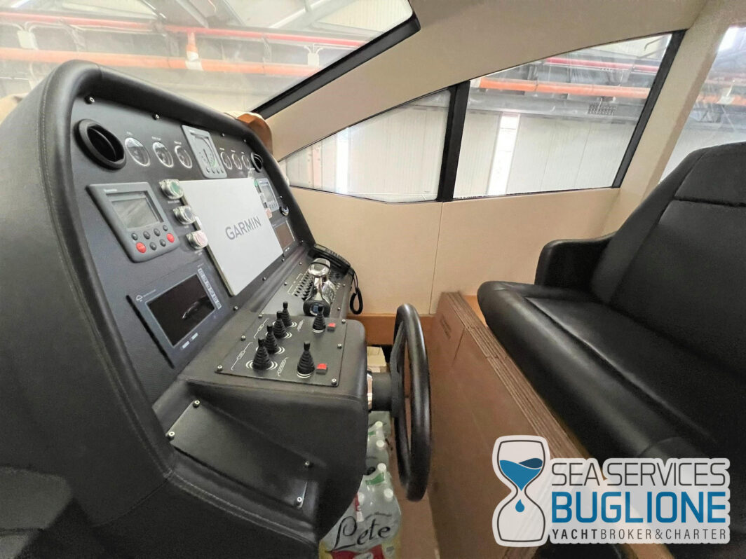 Pershing 64' - immagine 13