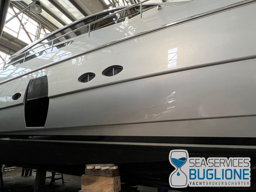 Pershing 64' - immagine 17