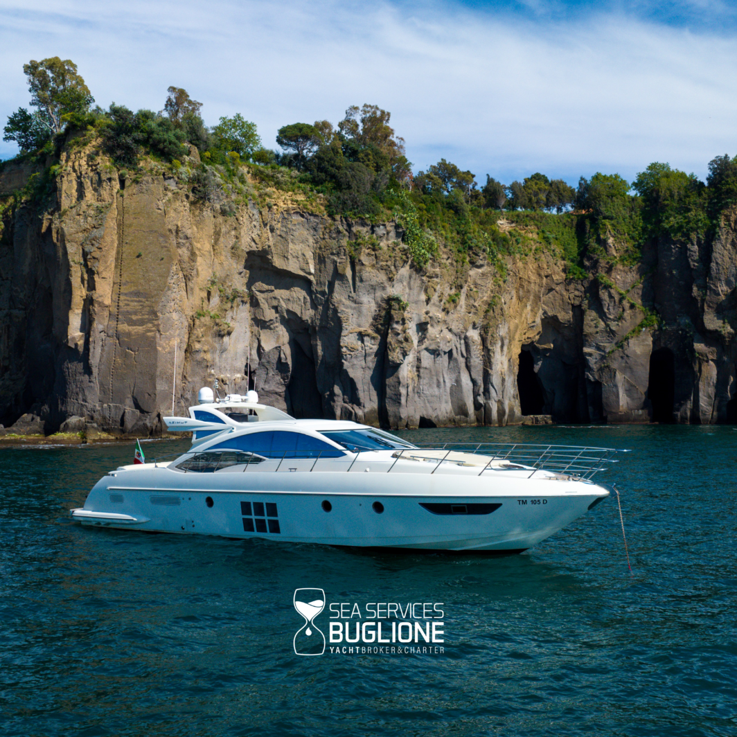AZIMUT 62'S